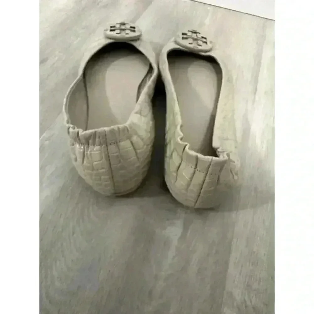 Tory Burch Women Jamaica Sand Croc Leather Logo Ballet Flats‎ Size 5